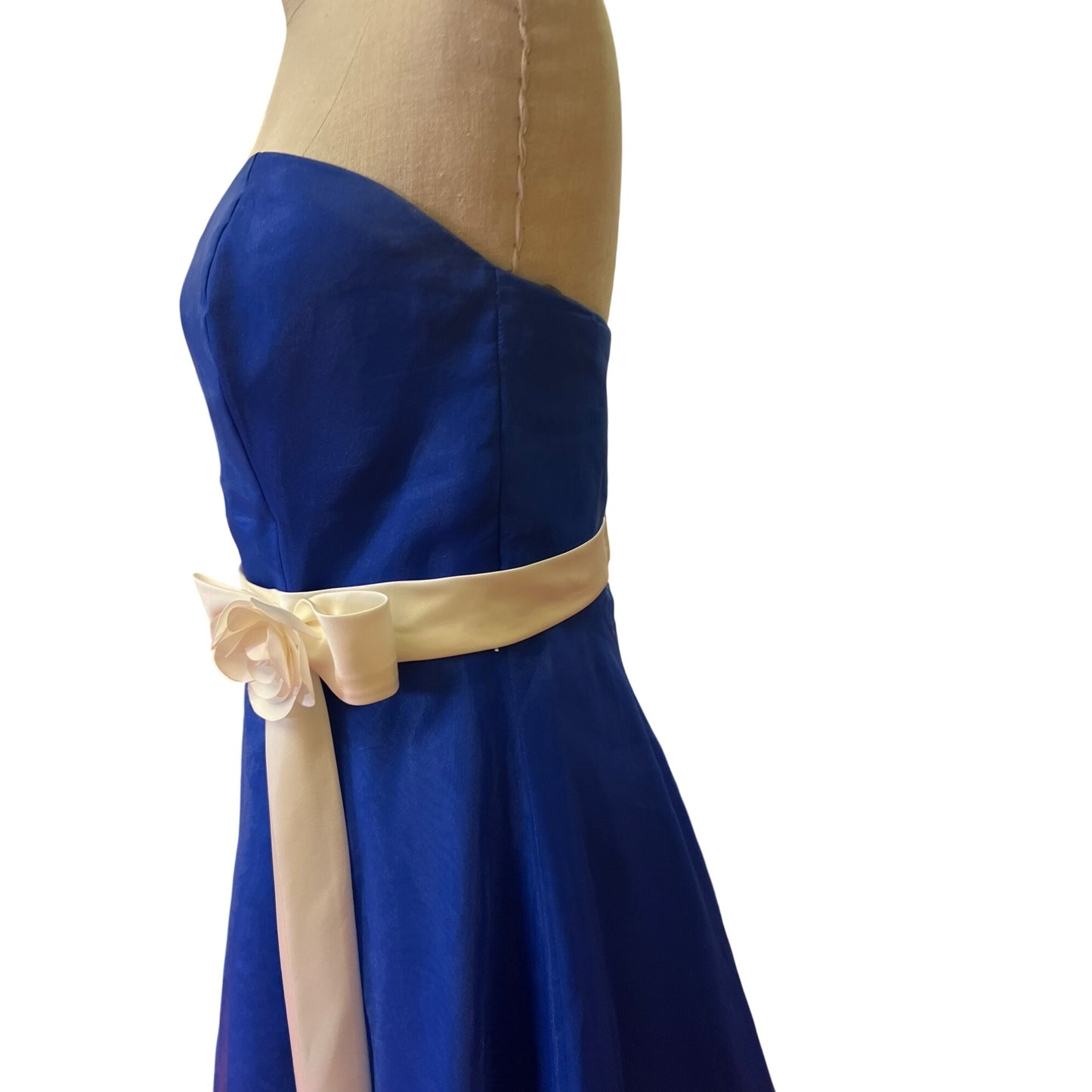 Alfred Angelo Strapless Blue Chiffon A-Line Dress Sash Rose Detail Bridesmaid Prom Homecoming Short Dress Cocktail Dance Party Formal Dress