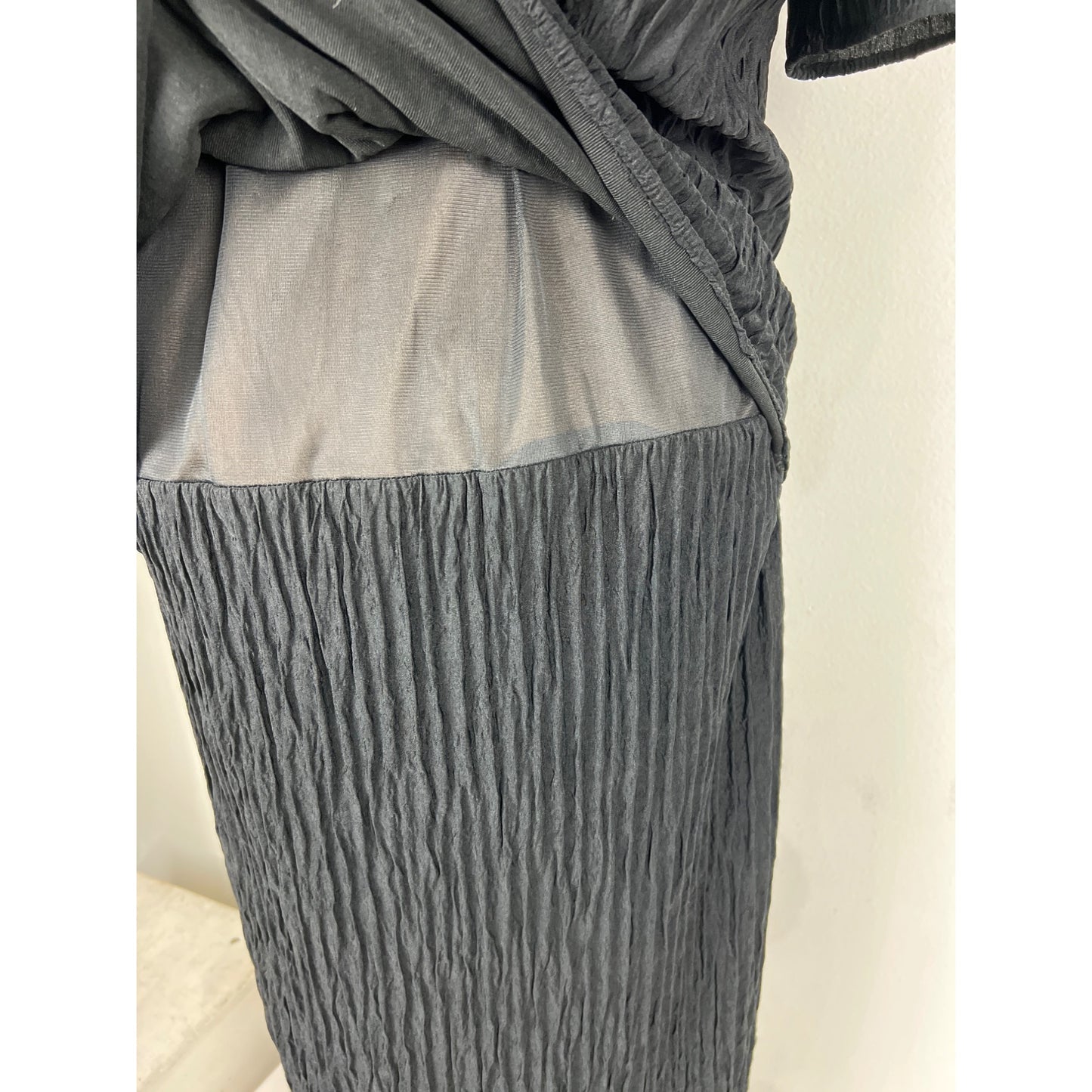 David Rose Black Dress Polyester 80s wrinkled Pleats Texture Authentic Vintage