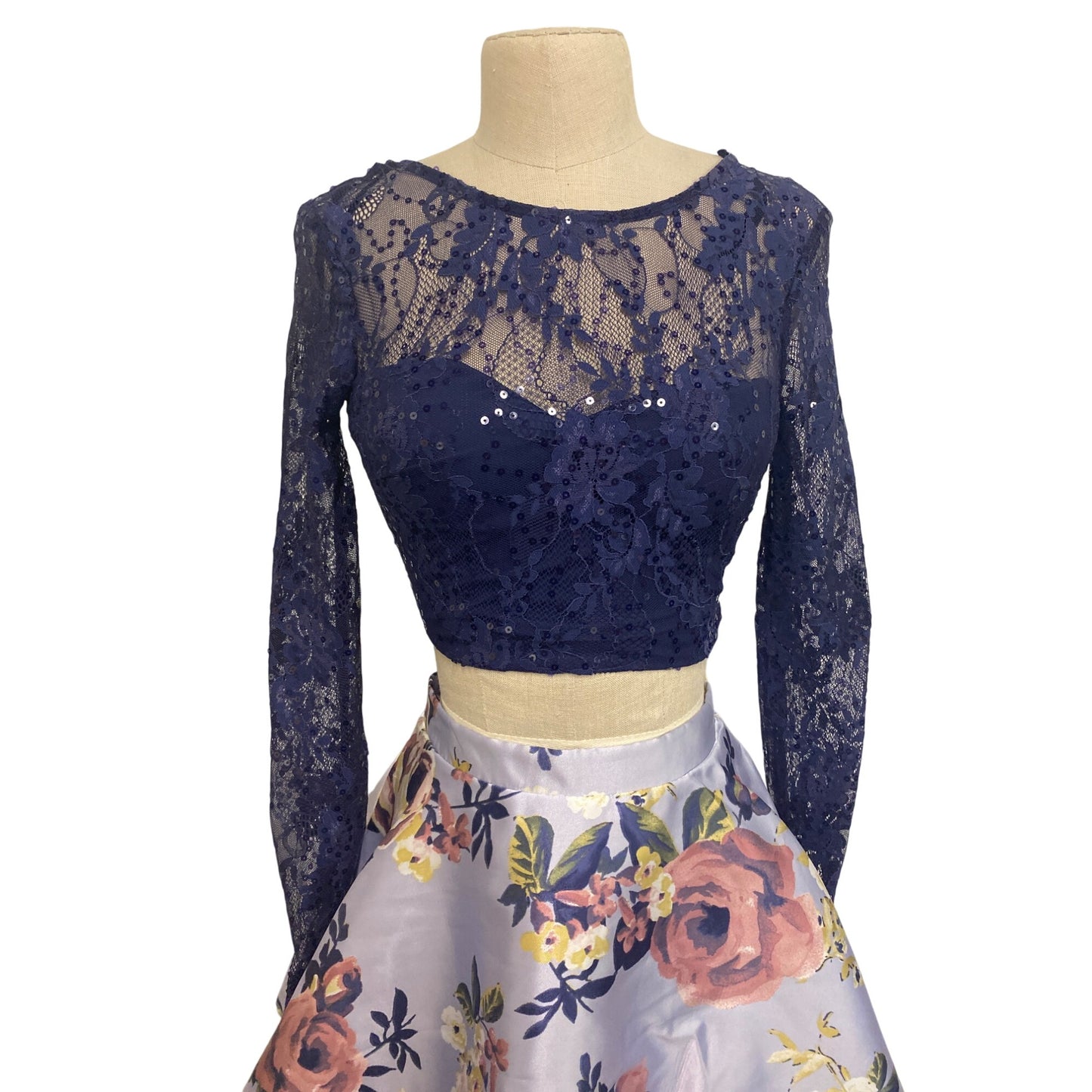 City Triangles 2-Piece Navy Lace & Floral Skirt Top Super Girlie Set Size 3 Juniors