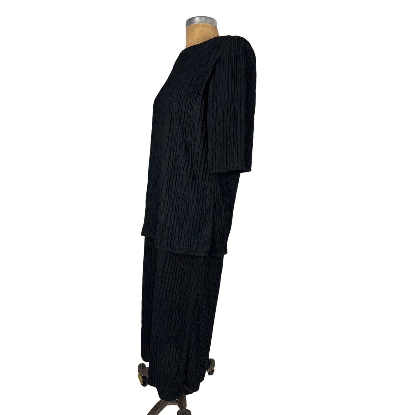 David Rose Black Dress Polyester 80s wrinkled Pleats Texture Authentic Vintage