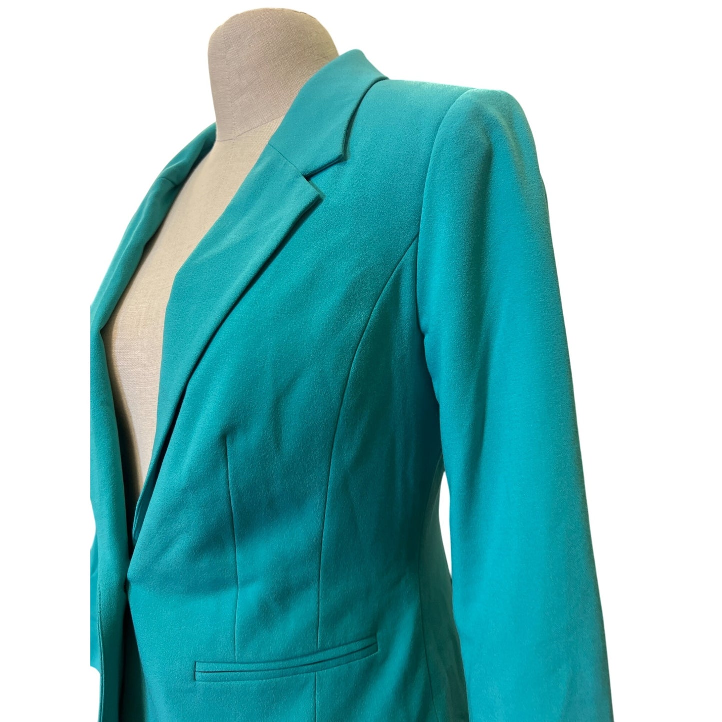 Kensie Teal Blazer Jacket With Polka Dot Lining Cute Girlie Fun Top Made to Make You Feel Pretty