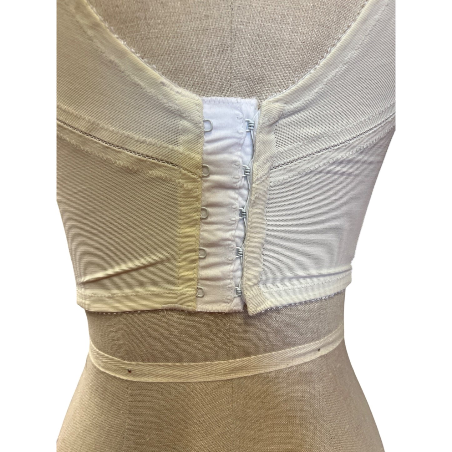 Vintage Lingerie Union Made Fantasia Original Lilyette White Lace Bustier Corset Top Bra