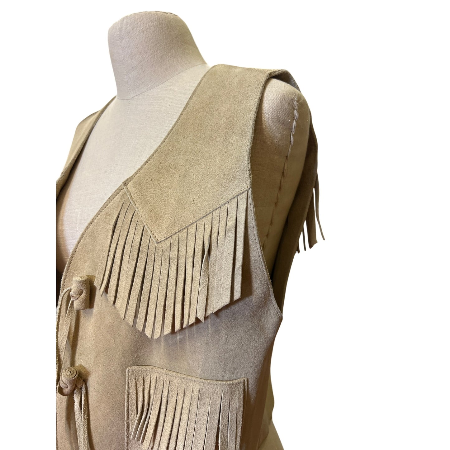 Vintage Authentic Made in The Shade Garment Tan Suede Fringe Western Leather Vest Cool Country Cowboy Wild West