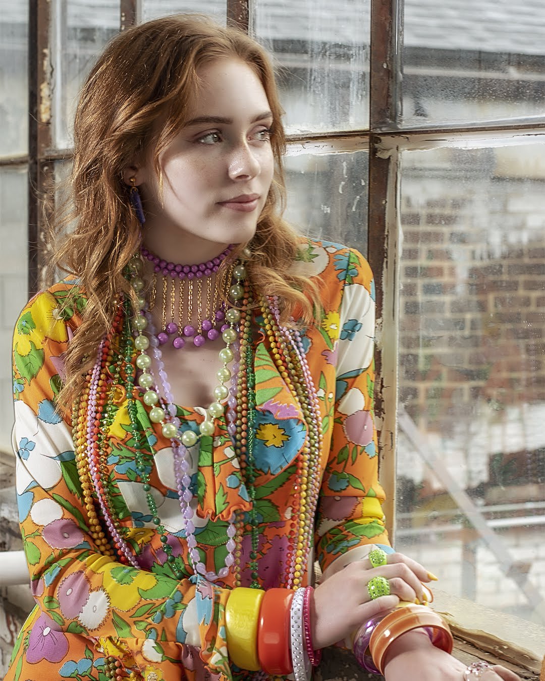 VINTAGE PLASTIC JEWELRY