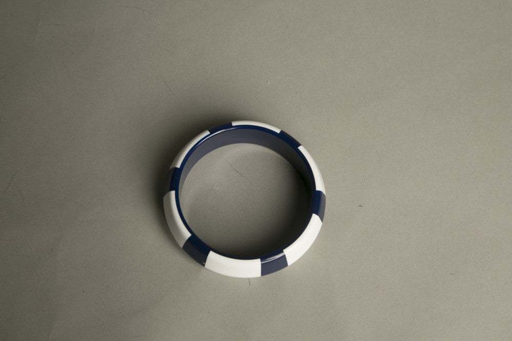 Nautical bangle bracelet in navy blue and white stripes, vintage 1990s.
