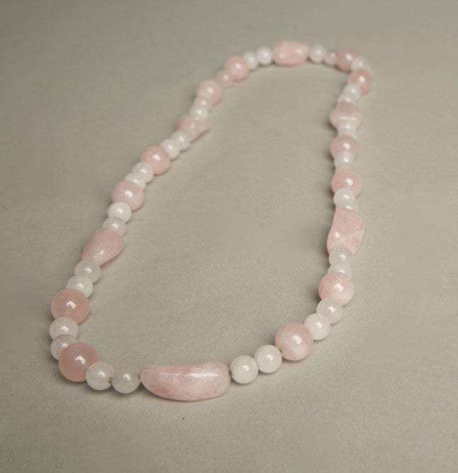 Pink stone necklace set featuring genuine agatha rocks, handmade vintage jewelry from Brazil.