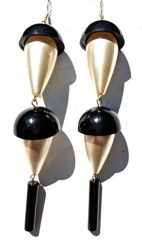 Color and Fashion: Black and White