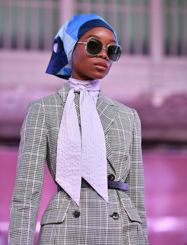 The SS ’19 Fashion Month Scarf Revival