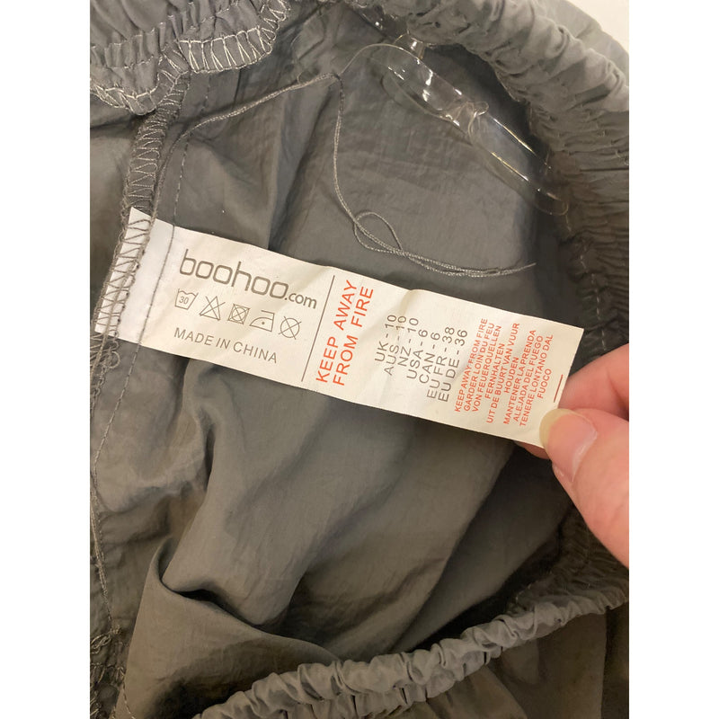 Boohoo Womens Drawstring Cargo Pants With Ruched Details Size 6