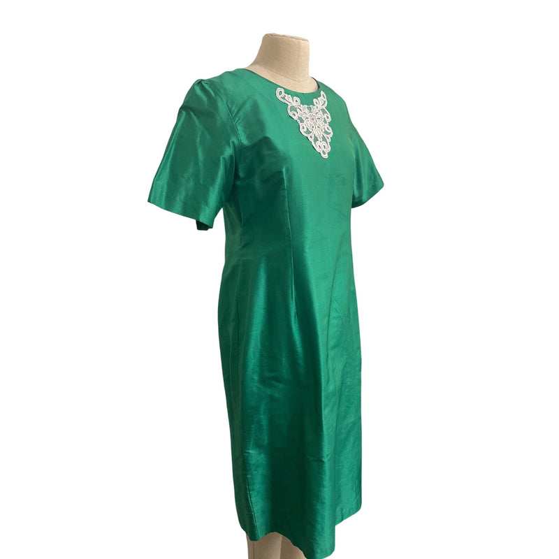 Vintage Handmade Emerald Green Short Sleeve Midi Dress With White Embroidered Lace Detail and Back Zipper Closure