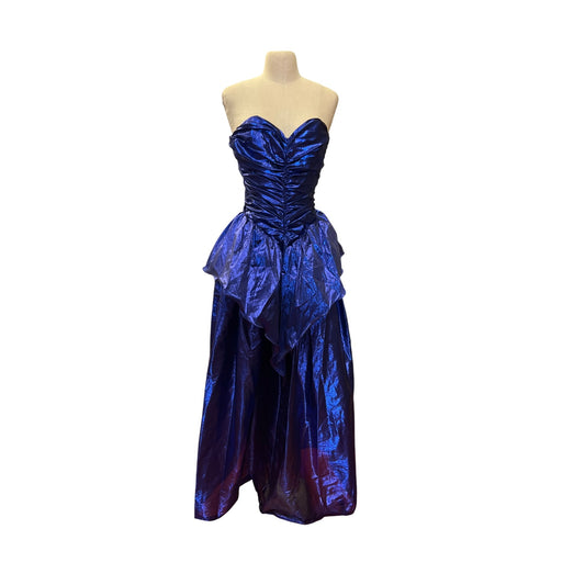 Vintage 80s Dress Metallic Purple Strapless Ruched Shiny Evening Gown Prom Dress With Sweetheart Neckline Volume Layered Skirt Homecoming