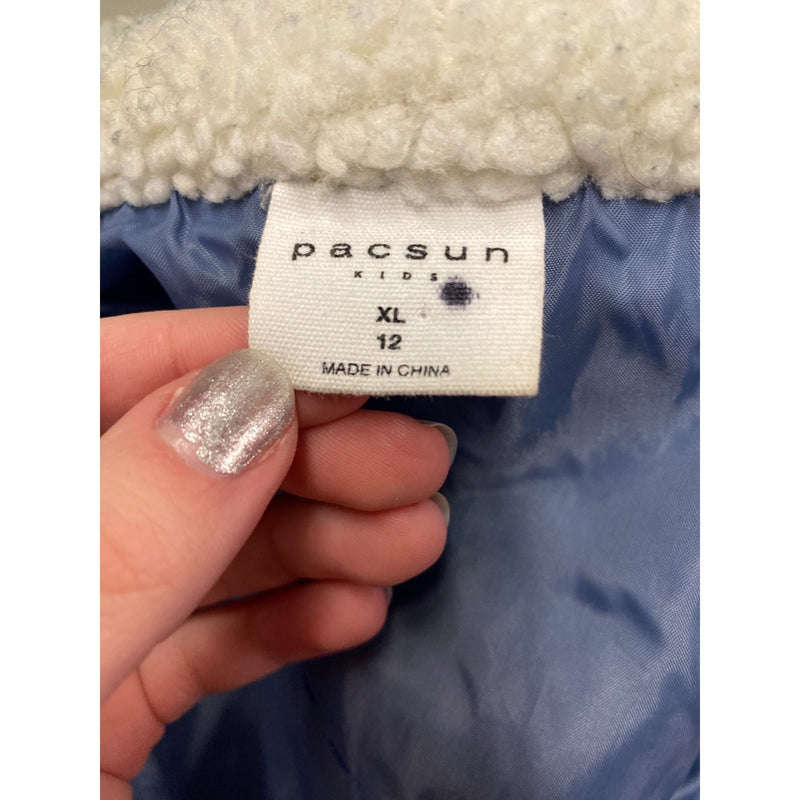 LUXBOHEME Upcycled Coat PACSUN Denim Sherpa Jean Jacket With Peace Patch, Fundraiser for Sustainable Fashion Education Programs