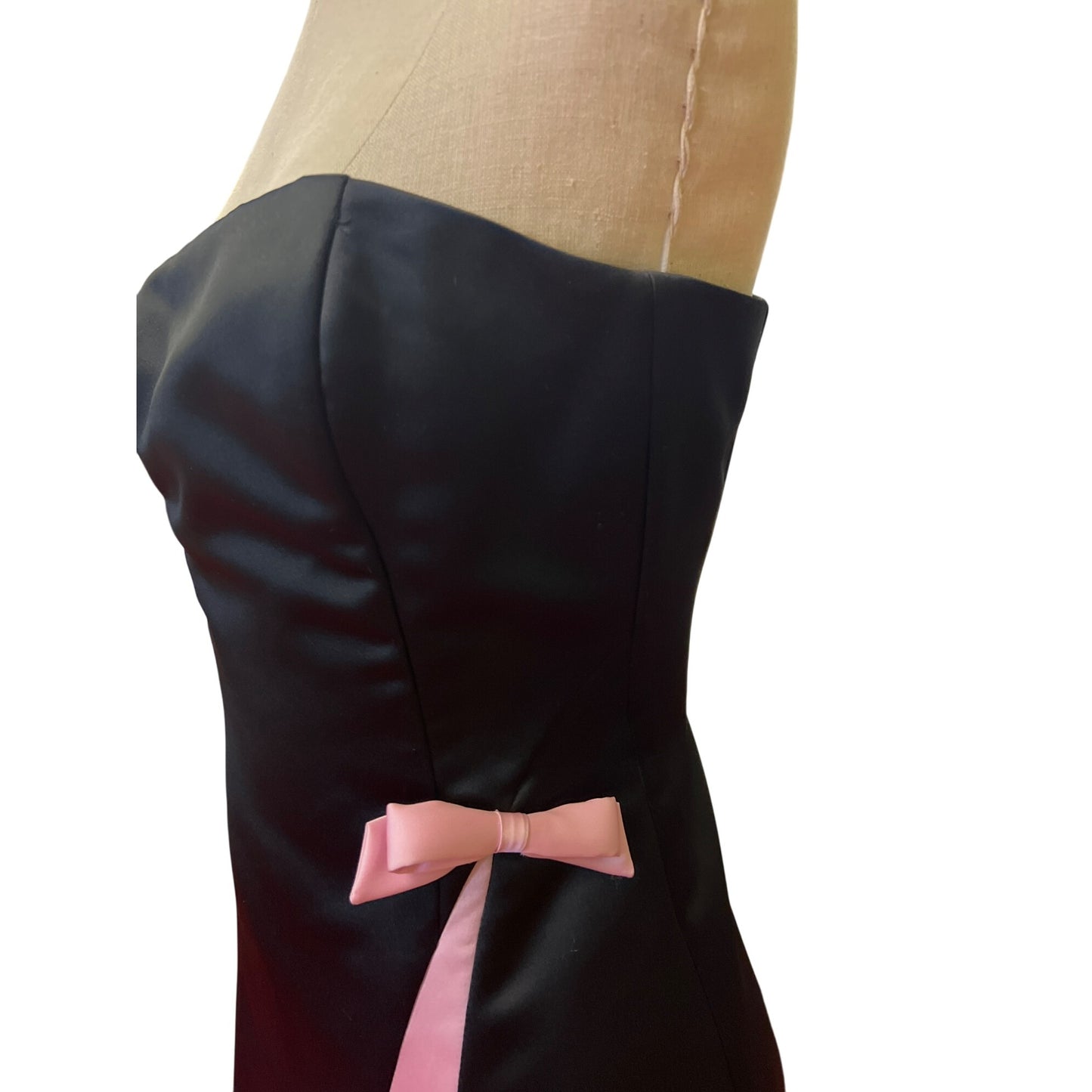 Jessica McClintock for Gunne Sax Strapless Black Cocktail Dress With Pink Satin Accents Bow LBD Prom Homecoming Formal Party Dress