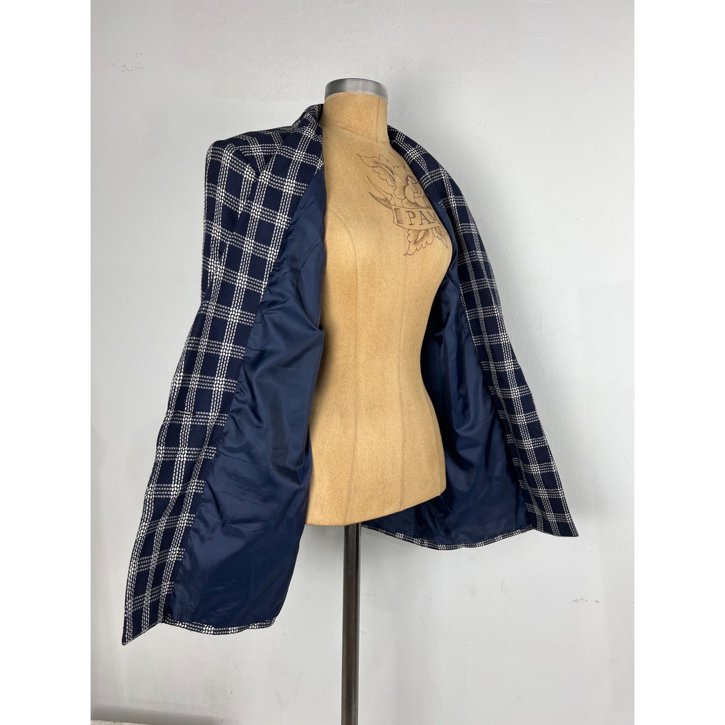 Country Suburbans Navy Blue White Plaid Blazer Authentic Vintage Oversized Jacket