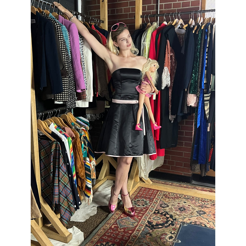 Jessica McClintock for Gunne Sax Black Pink Strapless A-line Dress With Bow Detail Flared Skirt Short Prom Homecoming LBD