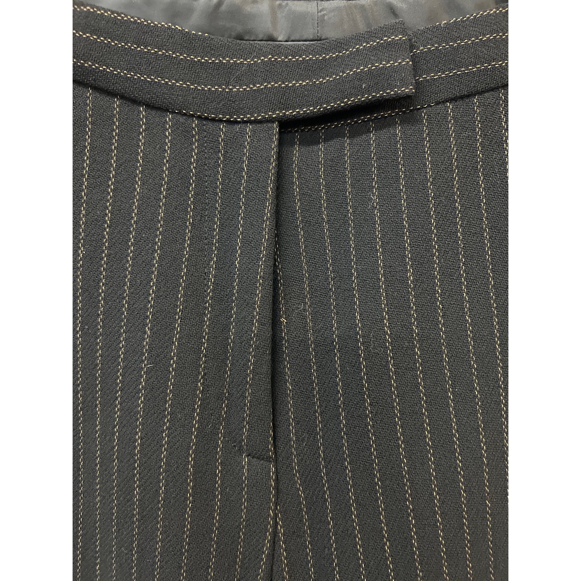 Oscar de la Renta Pinstripe Suit Black Beige Powerful Executive Size 2