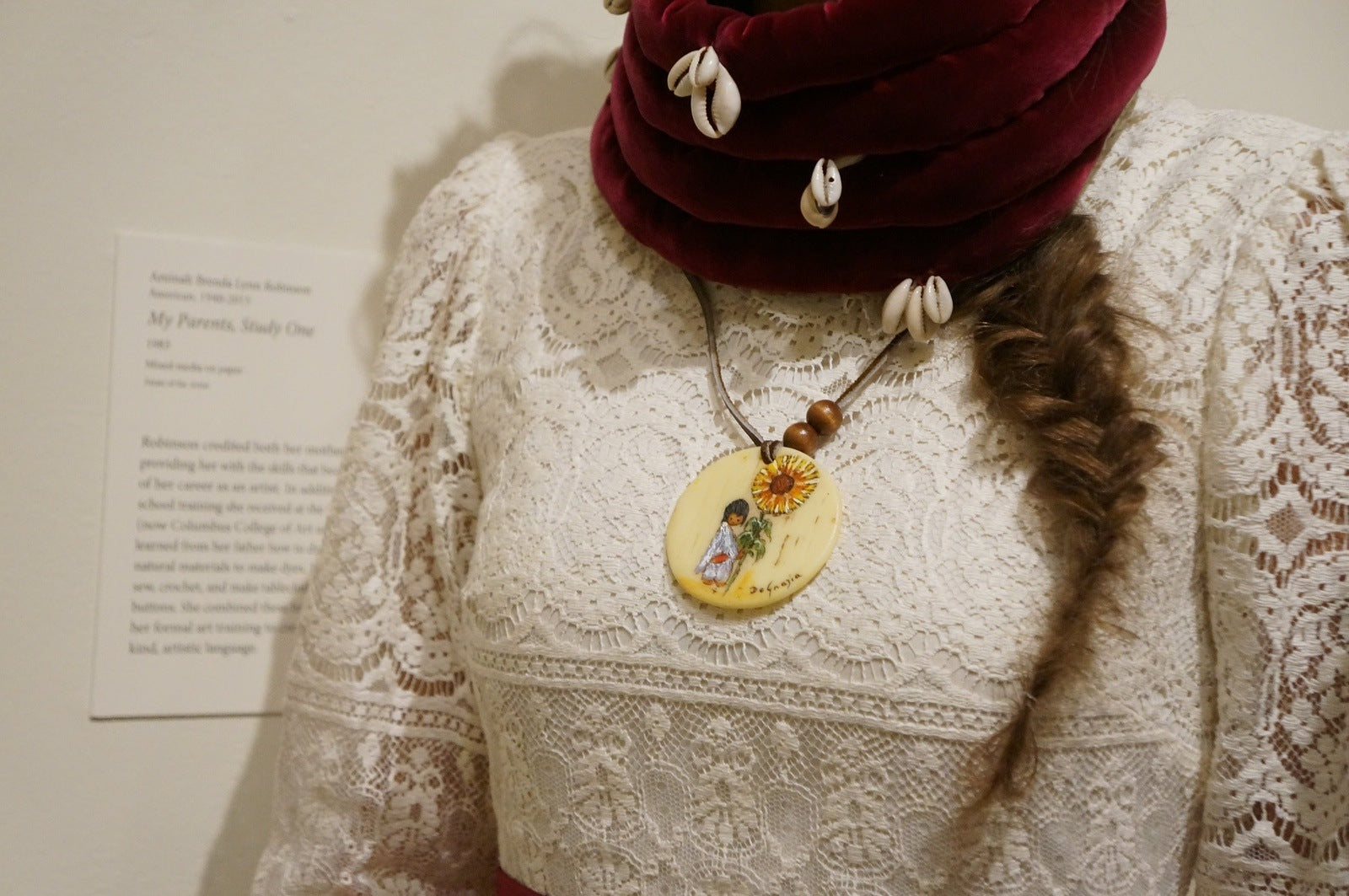 De Grazia Sculpted Pendant Necklace Vintage Jewelry