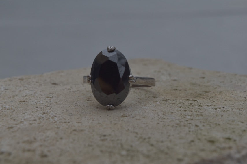 Black Solitaire Cocktail Ring