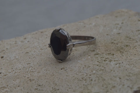 Black Solitaire Cocktail Ring