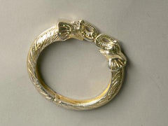 Elephant Heads Figural Hinged Bangle Whimsical Bracelet Vintage Jewelry