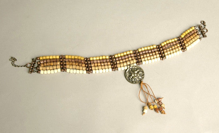 Bohemian Beaded Choker Necklace - A Nod to Vintage 90s Fashion