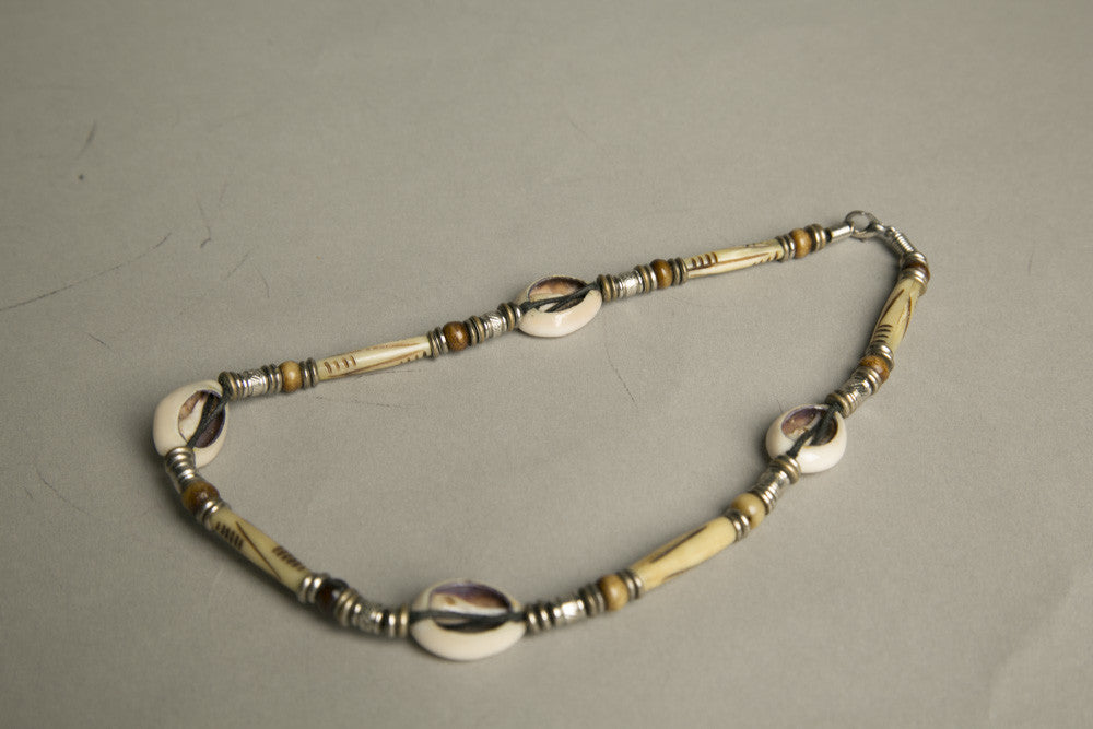 Ethnic Shell Beaded Necklace Vintage Jewelry Unisex Man Short Necklace