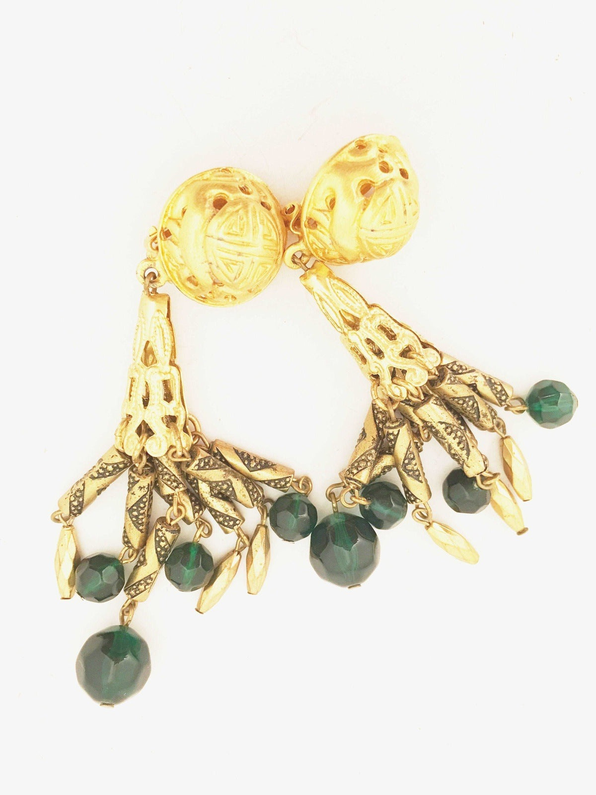 Byzantium Emerald Green Dangling Clip on Earrings Vintage Jewelry