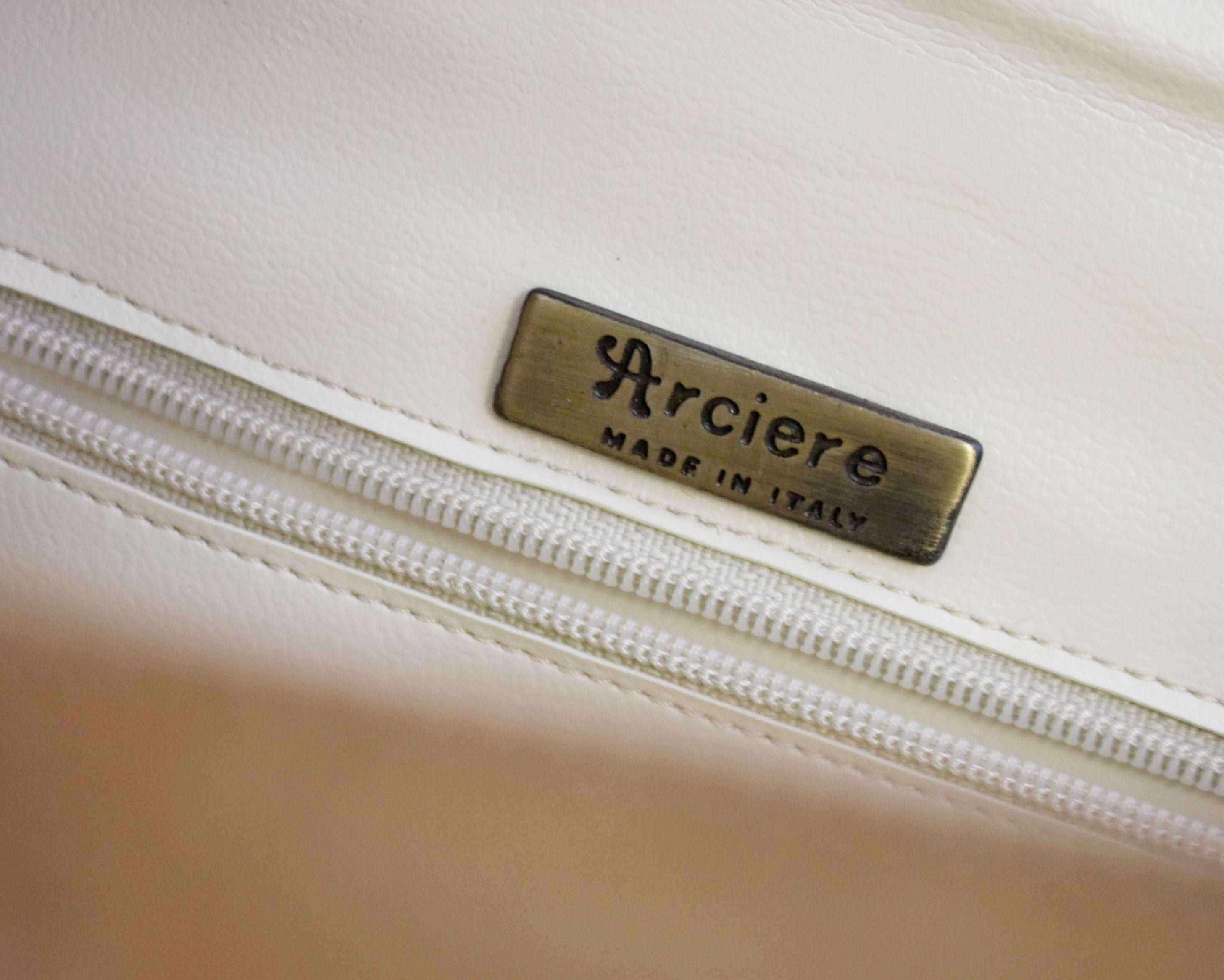 Arciere Italian Vintage Bag: An Emblem of Italian Craftsmanship