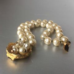 Vintage Elegance: Antique Baroque Pearls Bracelet with Ornate Clasp