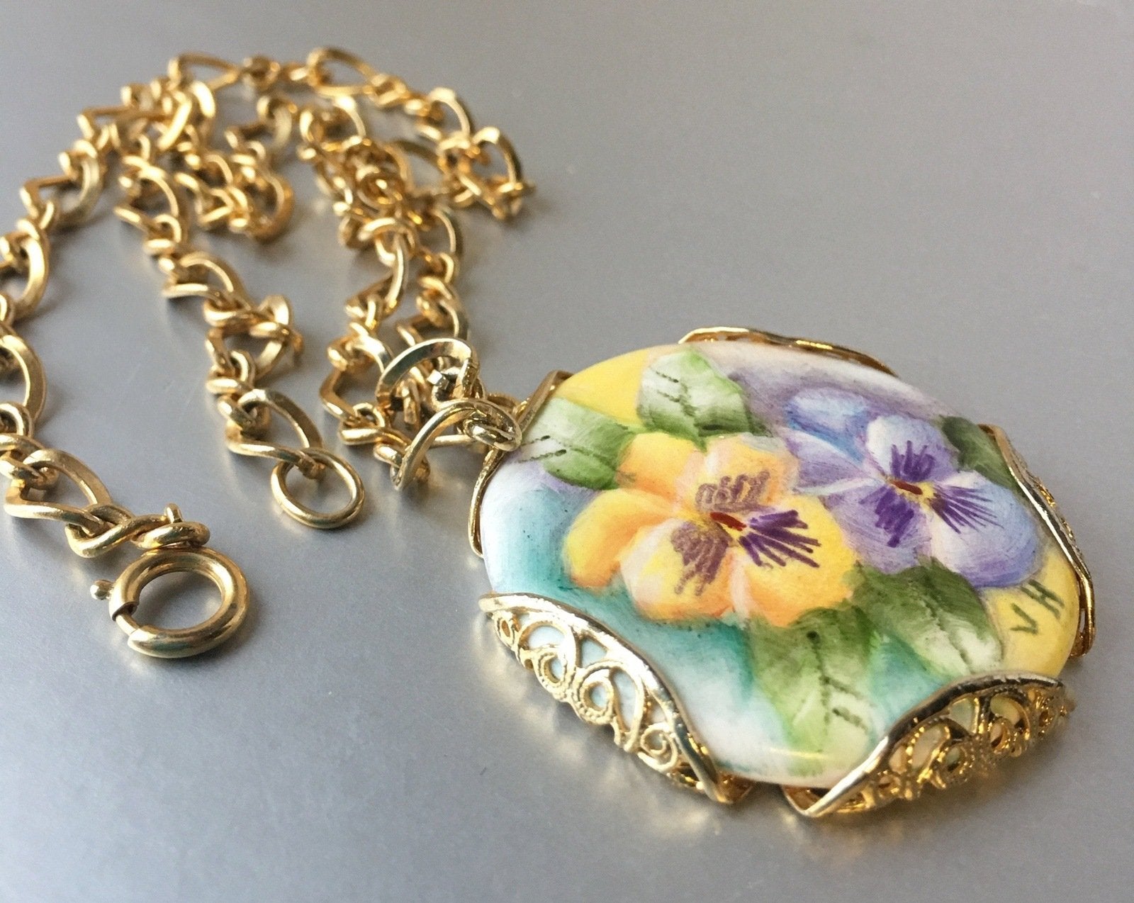 Handmade Floral Ceramic Pendant Golden Chain Link Necklace Vintage Jewelry