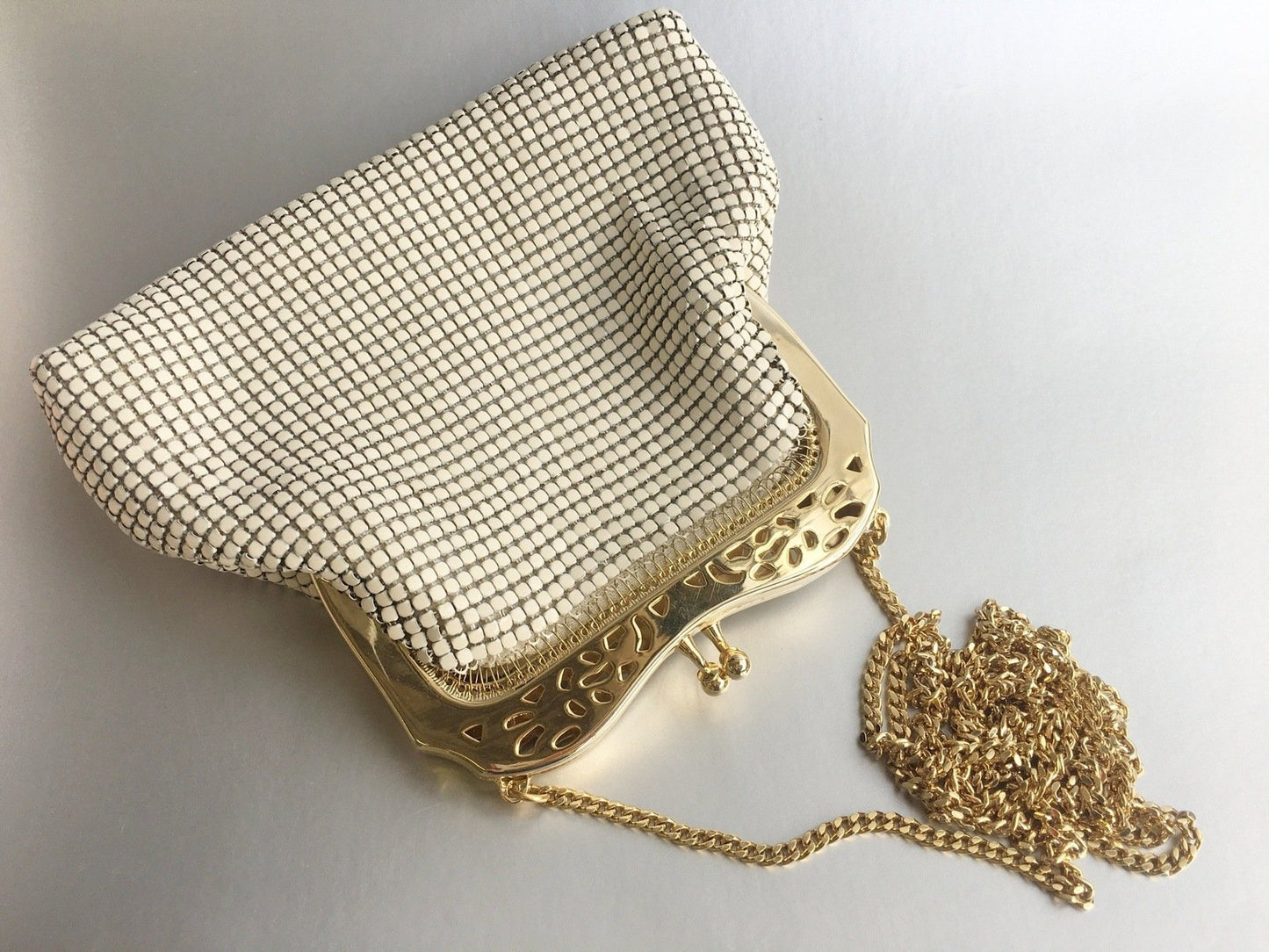 White Mesh Metal Purse Bag Vintage Accessory