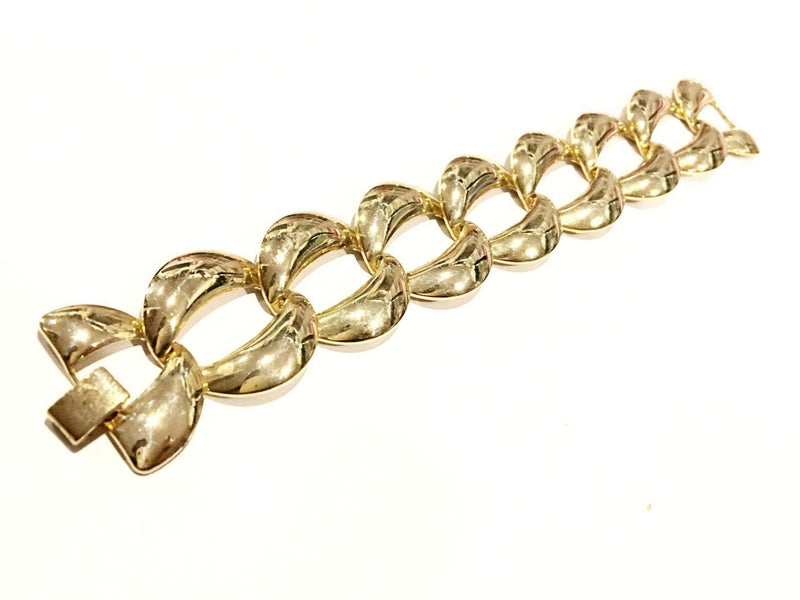 Golden chain link bracelet, vintage 1980s, in very good condition.