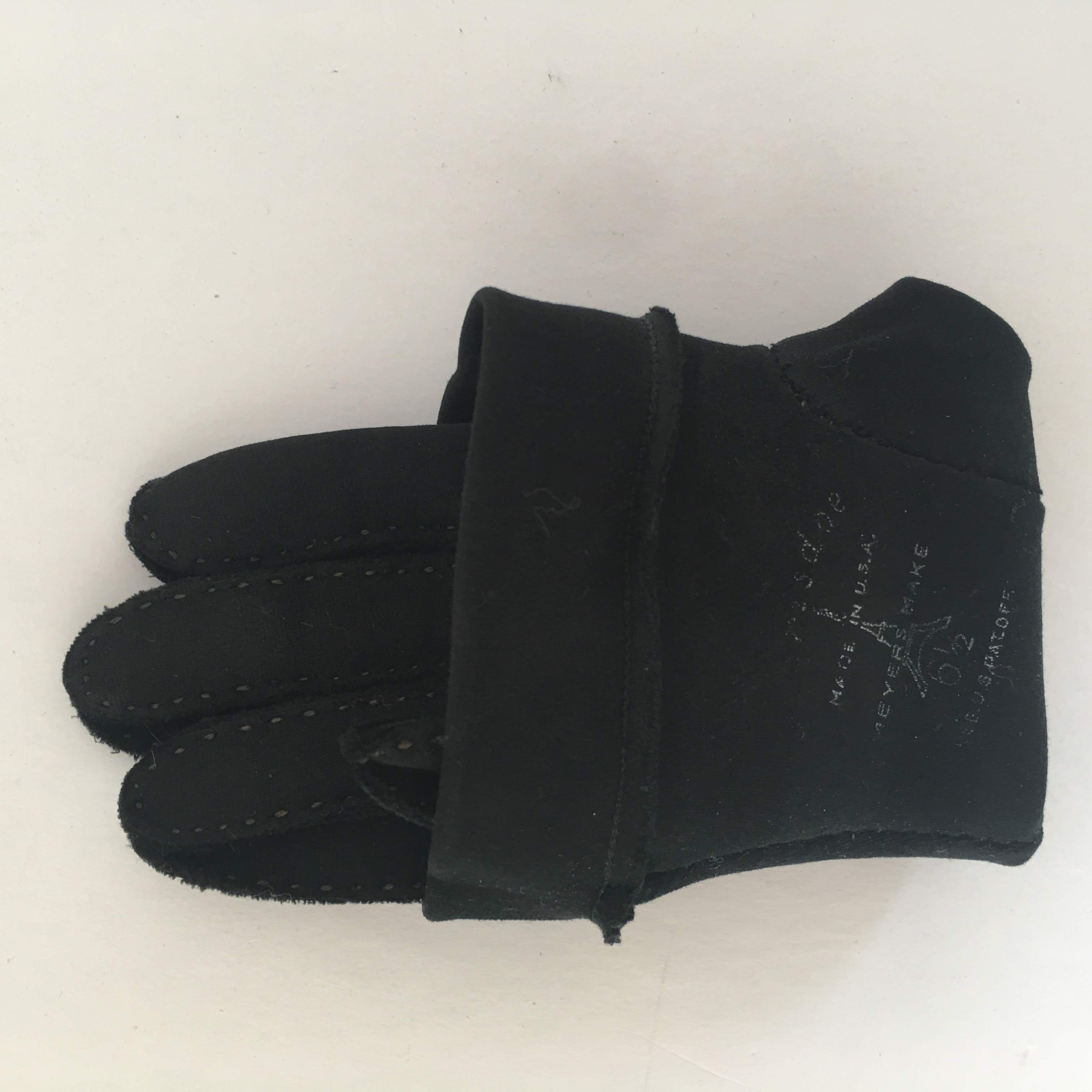 Black Gloves with Rhinestones Vintage Accessory