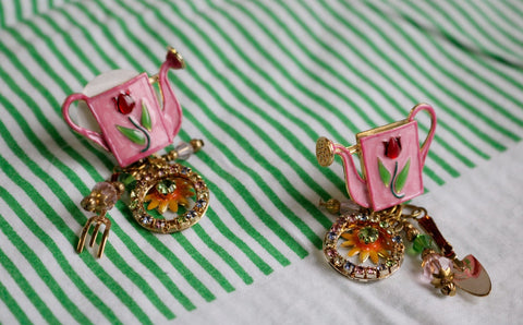 LATR 2 GO Whimsical Pink Flower Garden Runway Clip on Earrings