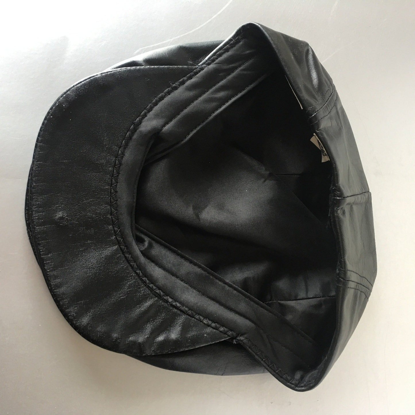 United Hatters Caps Black Leather Newsboy Hat Vintage Accessories