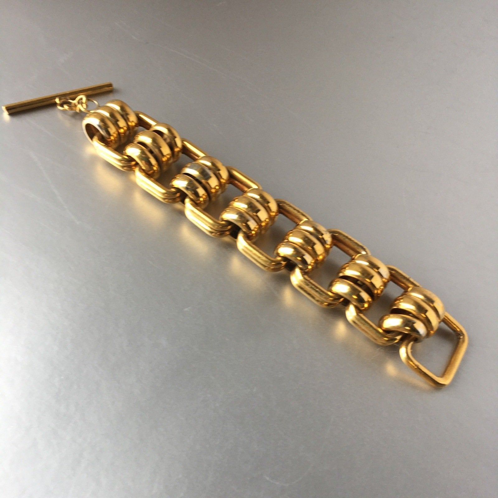 Golden Link Chain Bracelet Vintage Costume Jewelry