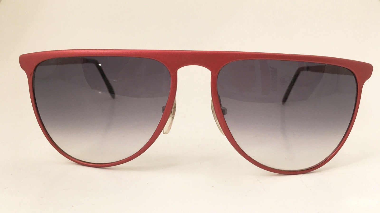 Red Metal Frame Sunglasses Degrade Shades Vintage Eyewear Made in Italy