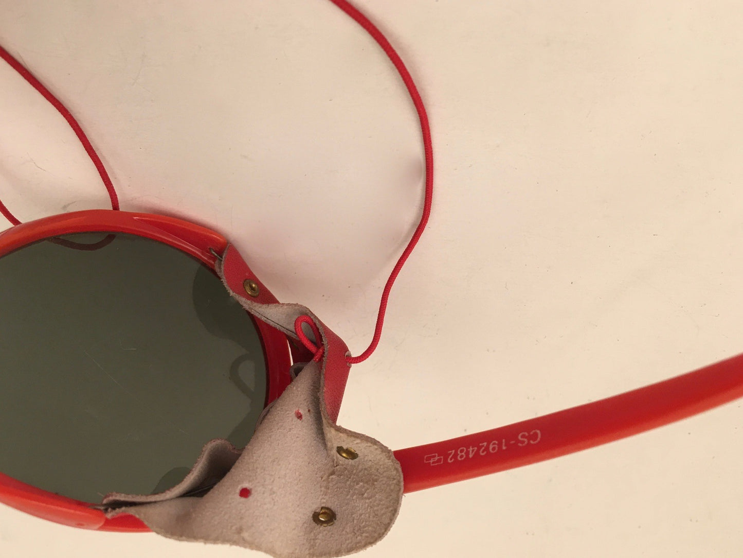 Red Aviator Sunglasses Vintage Eyewear Leather sides Mirrored Lenses