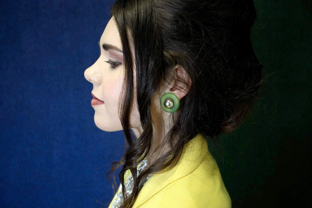 Modernist Green Silver Clip on Earrings Vintage Jewelry