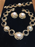 Pearl Vintage Jewelry Parure Set Necklace Bracelet and Earrings Golden Brush Pearls