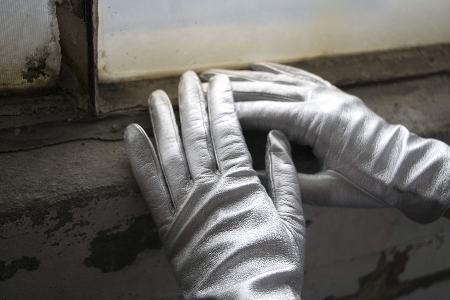 Lazarus Silver Leather Gloves Vintage Accessory