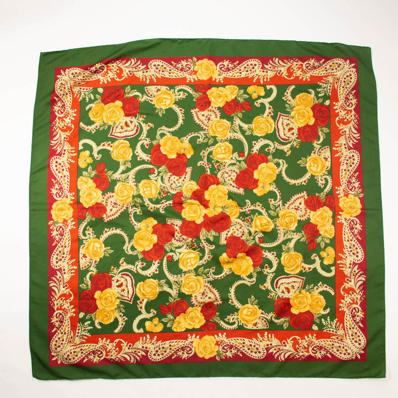 Red Roses Garden Scarf Vintage Accessories made in Italy