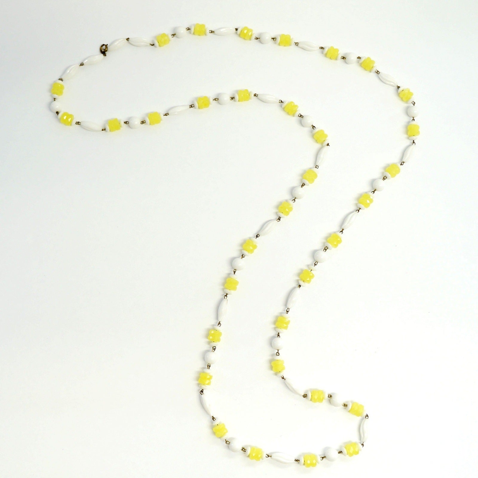 Flapper Long Beaded Necklace Vintage Plastic Jewelry